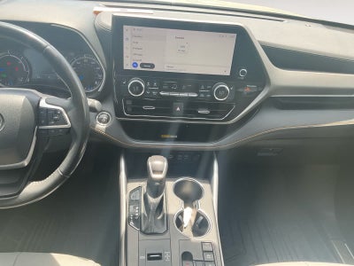 2023 Toyota Highlander Hybrid Bronze Edition
