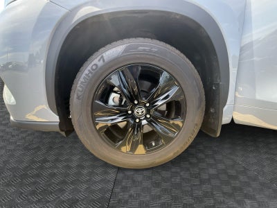 2023 Toyota Highlander Hybrid Bronze Edition