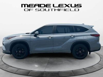 2023 Toyota Highlander Hybrid Bronze Edition
