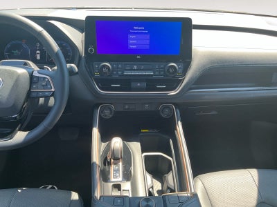 2026 Toyota Grand Highlander Hybrid MAX Platinum