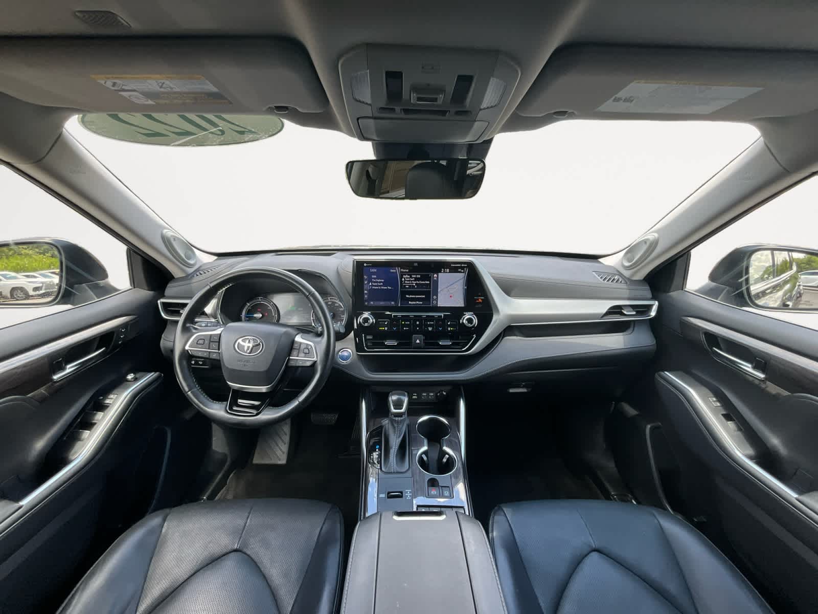2022 Toyota Highlander Hybrid Platinum