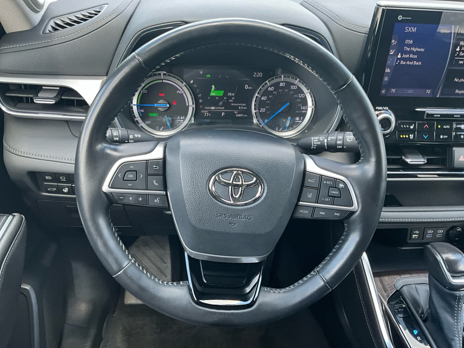 2022 Toyota Highlander Hybrid Platinum