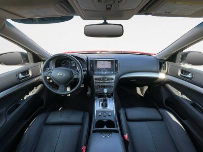 2011 INFINITI G37 Sedan x
