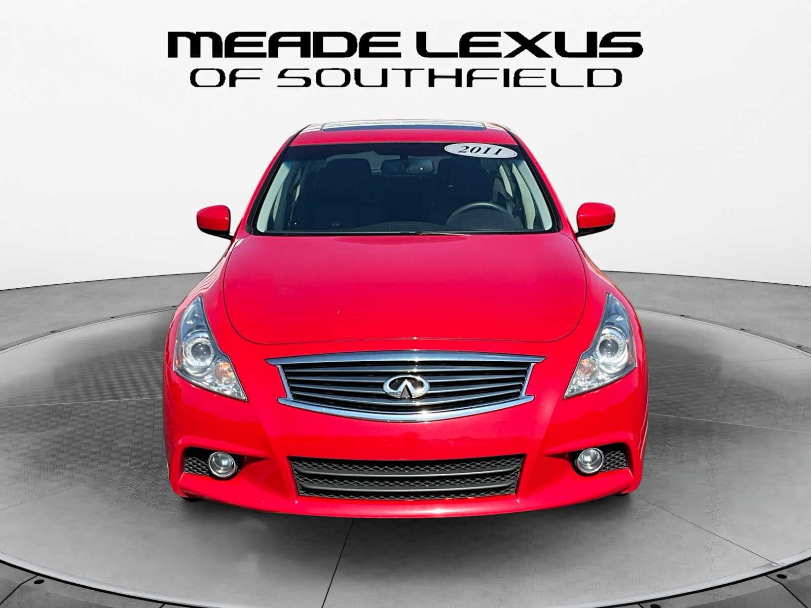 2011 INFINITI G37 Sedan x