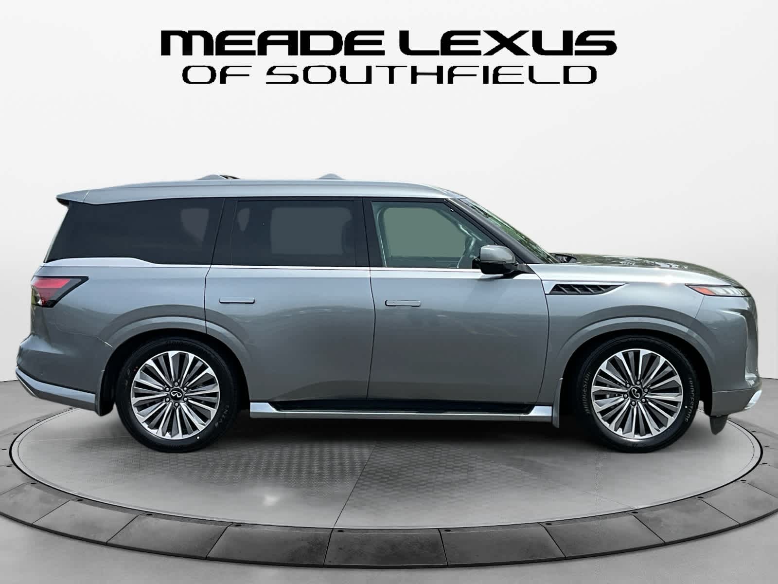 2025 INFINITI QX80 SENSORY