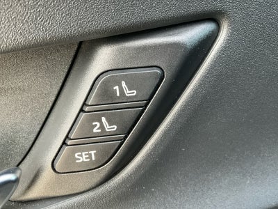 2025 Toyota Prius Plug-In Hybrid XSE Premium