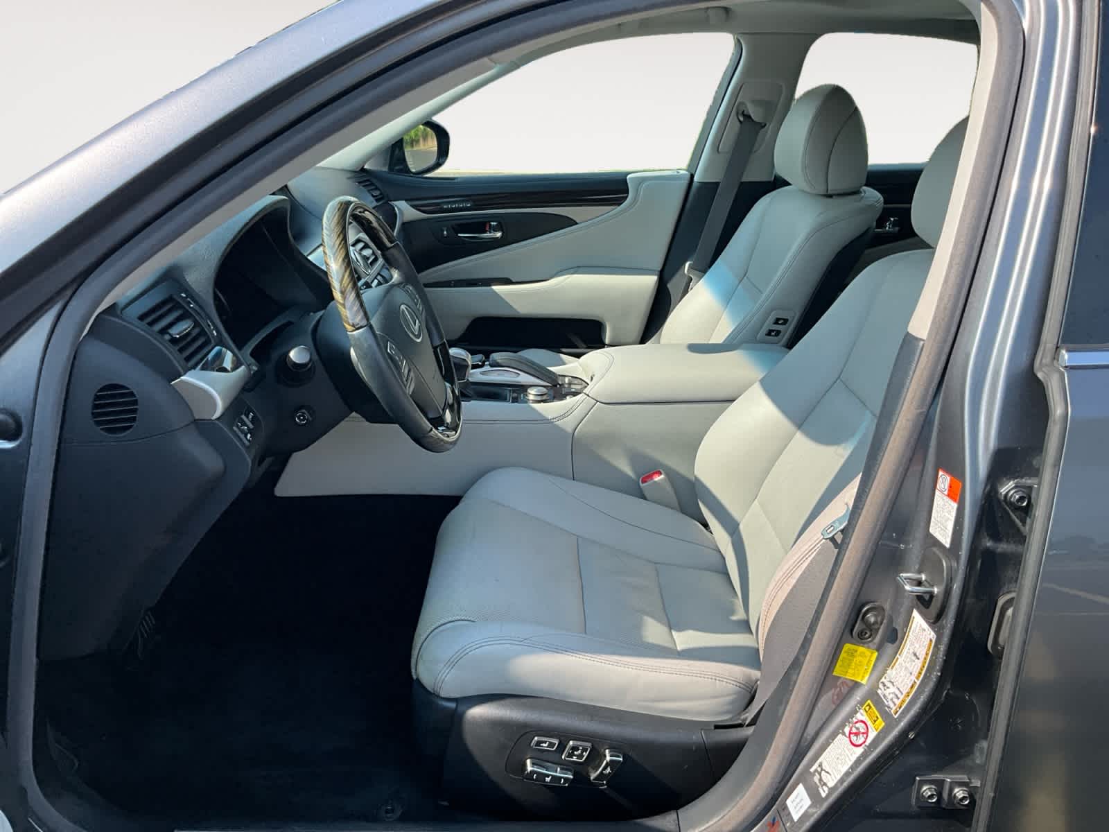 2016 Lexus LS 460 