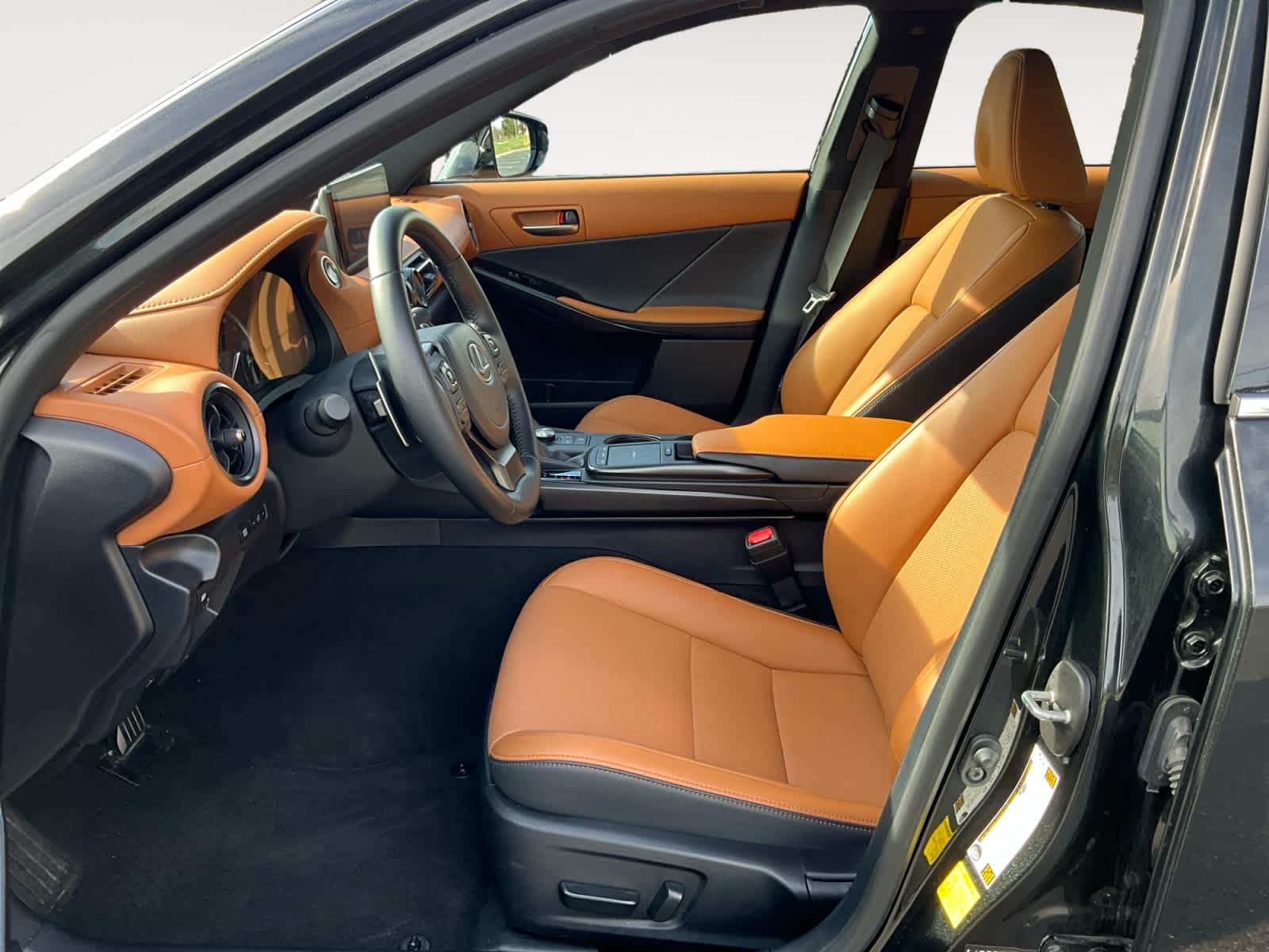 2025 Lexus IS 350 F SPORT Design