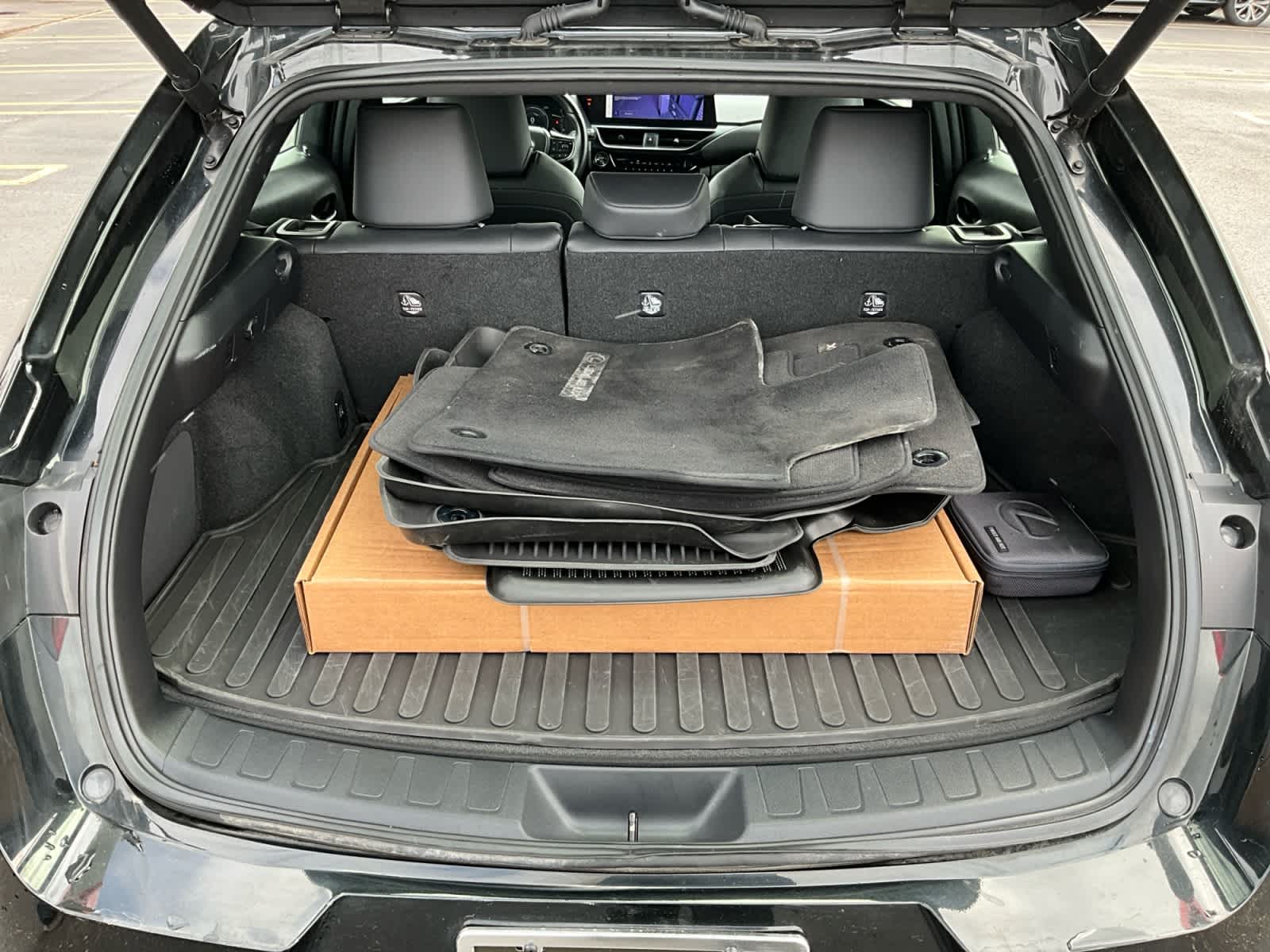 2024 Lexus UX 250h Premium