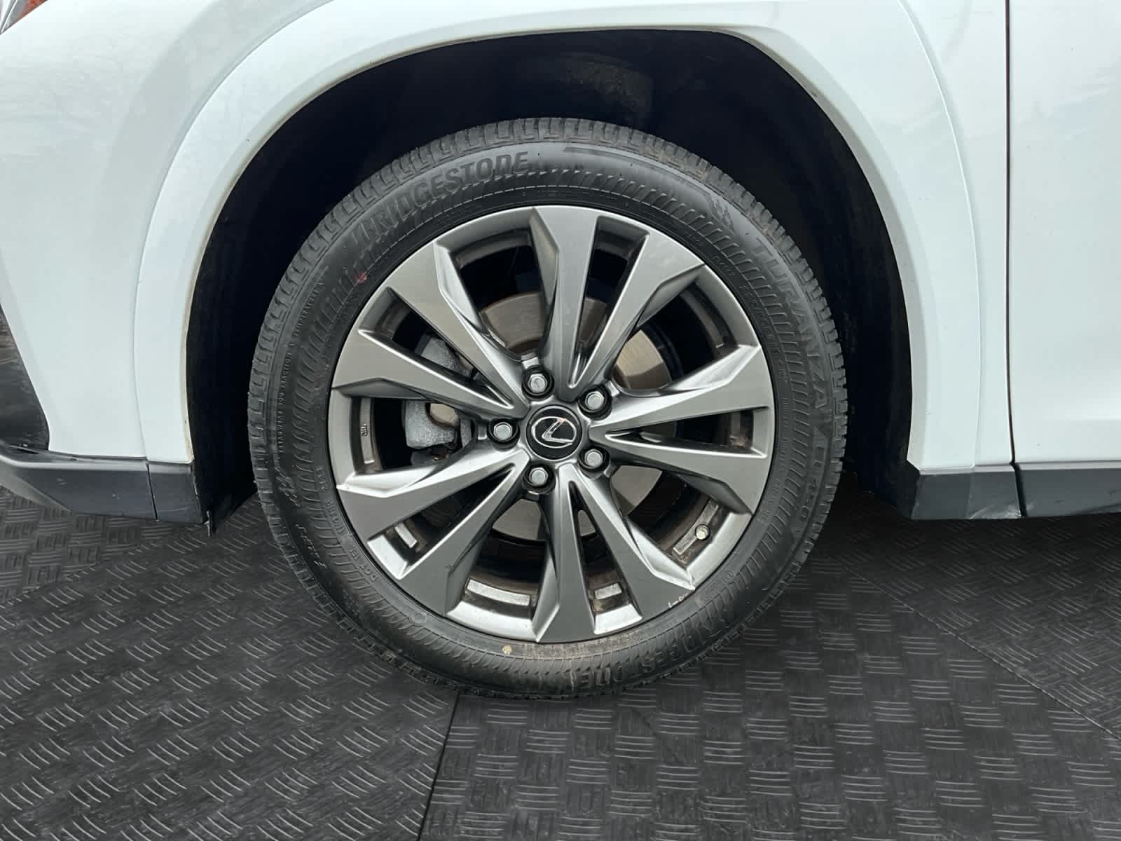 2024 Lexus UX 250h F SPORT Handling