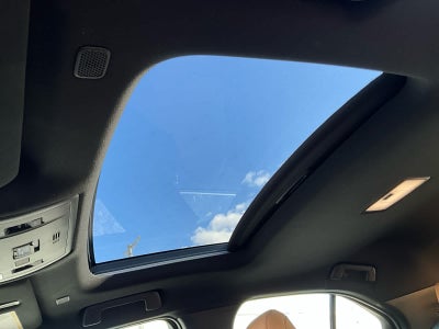 2025 Lexus UX Premium