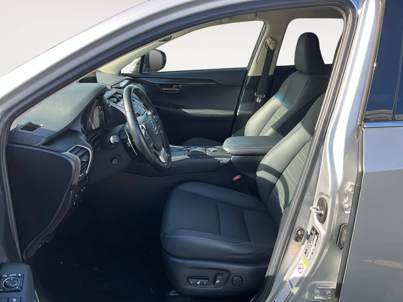2019 Lexus NX 300h 