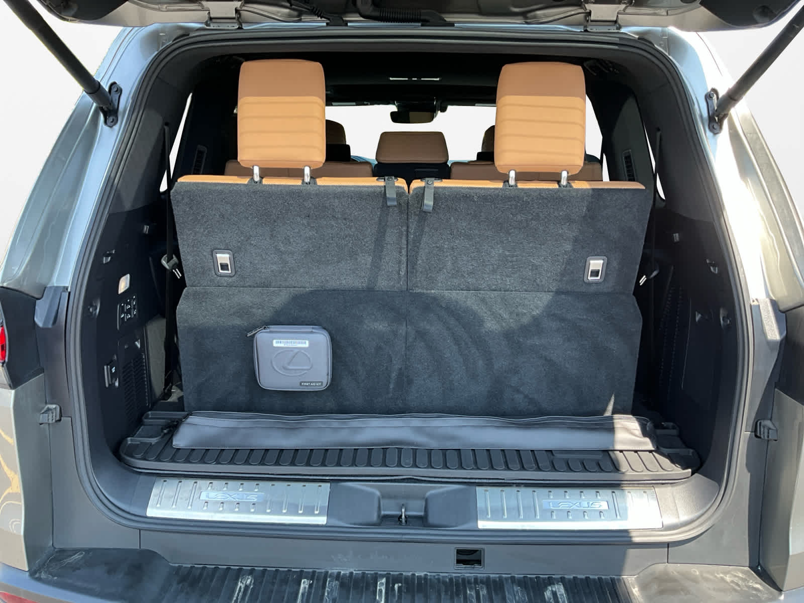2023 Lexus LX 600 Luxury