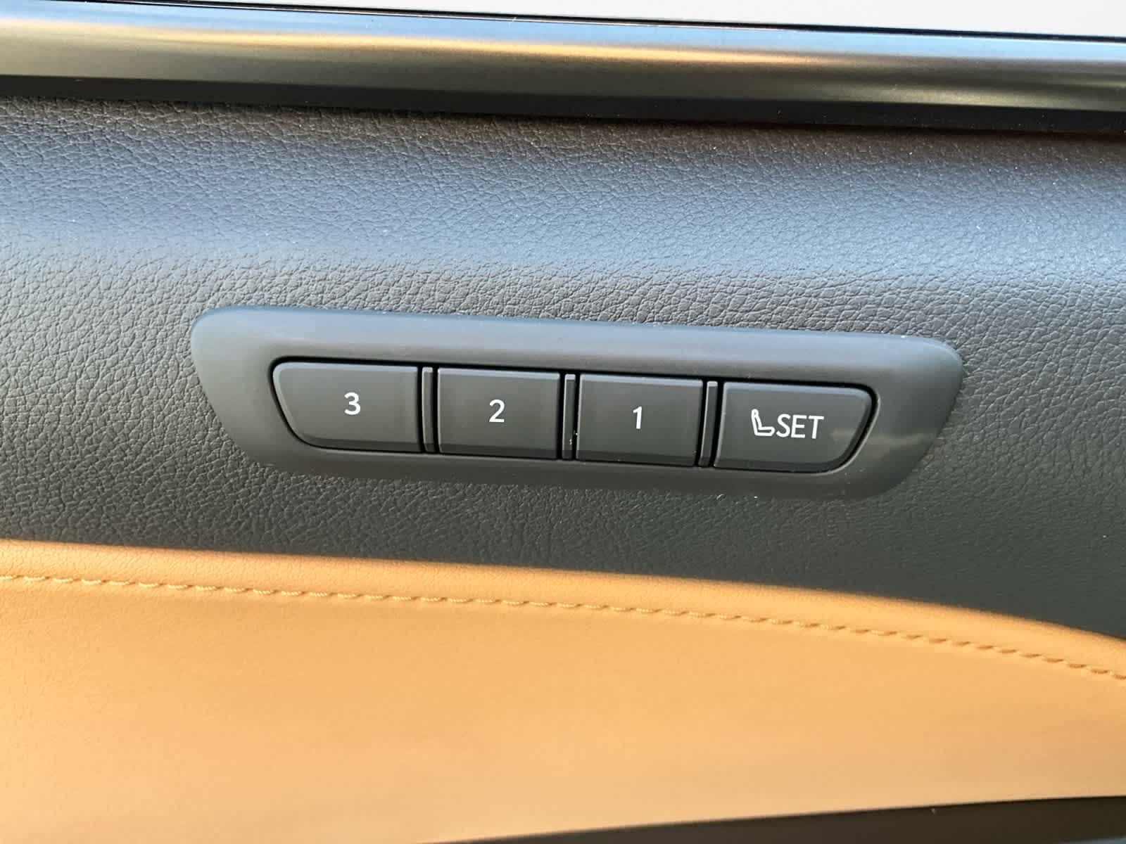 2024 Lexus NX 350h Premium