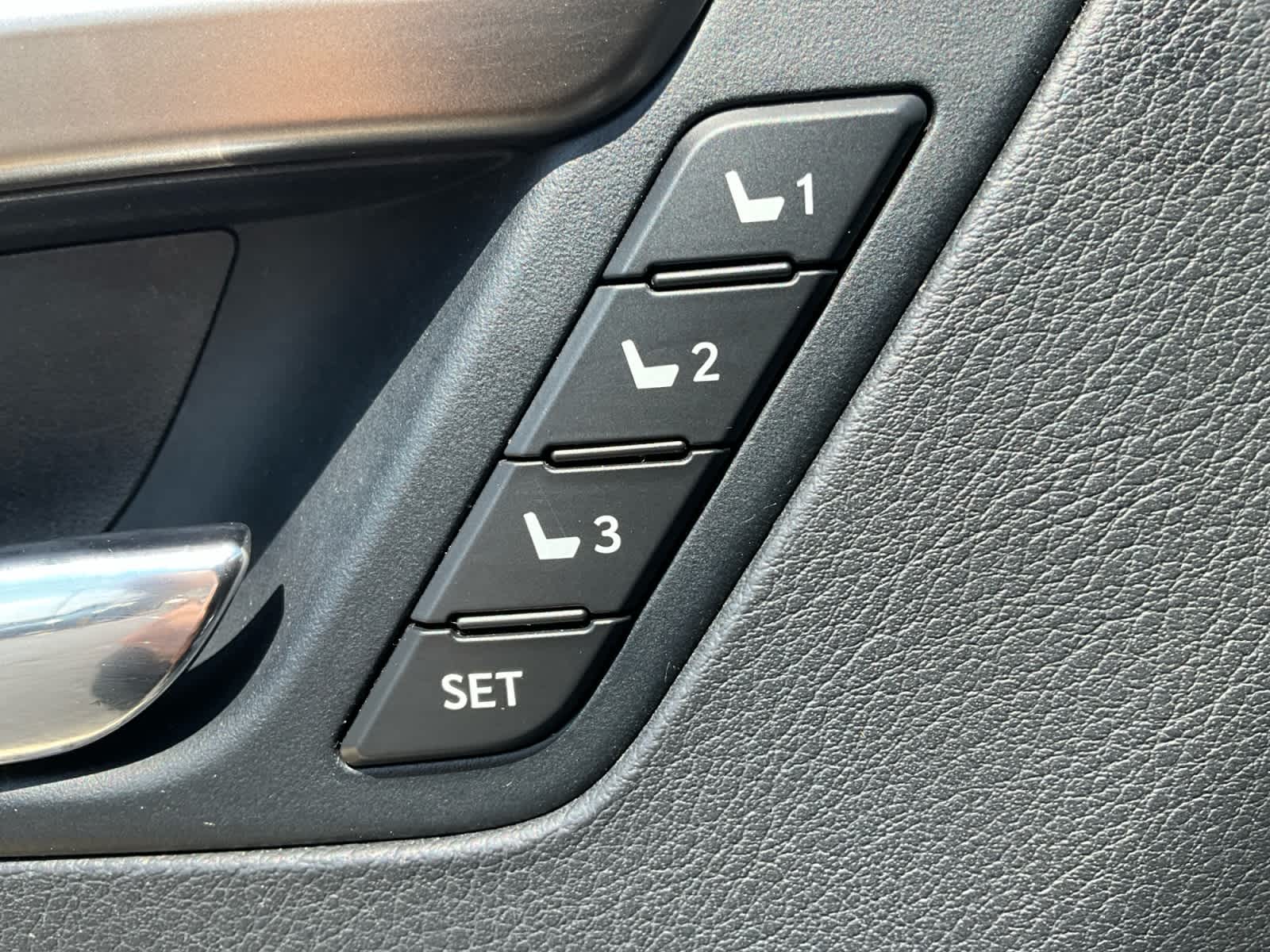 2021 Lexus RX 450hL Luxury