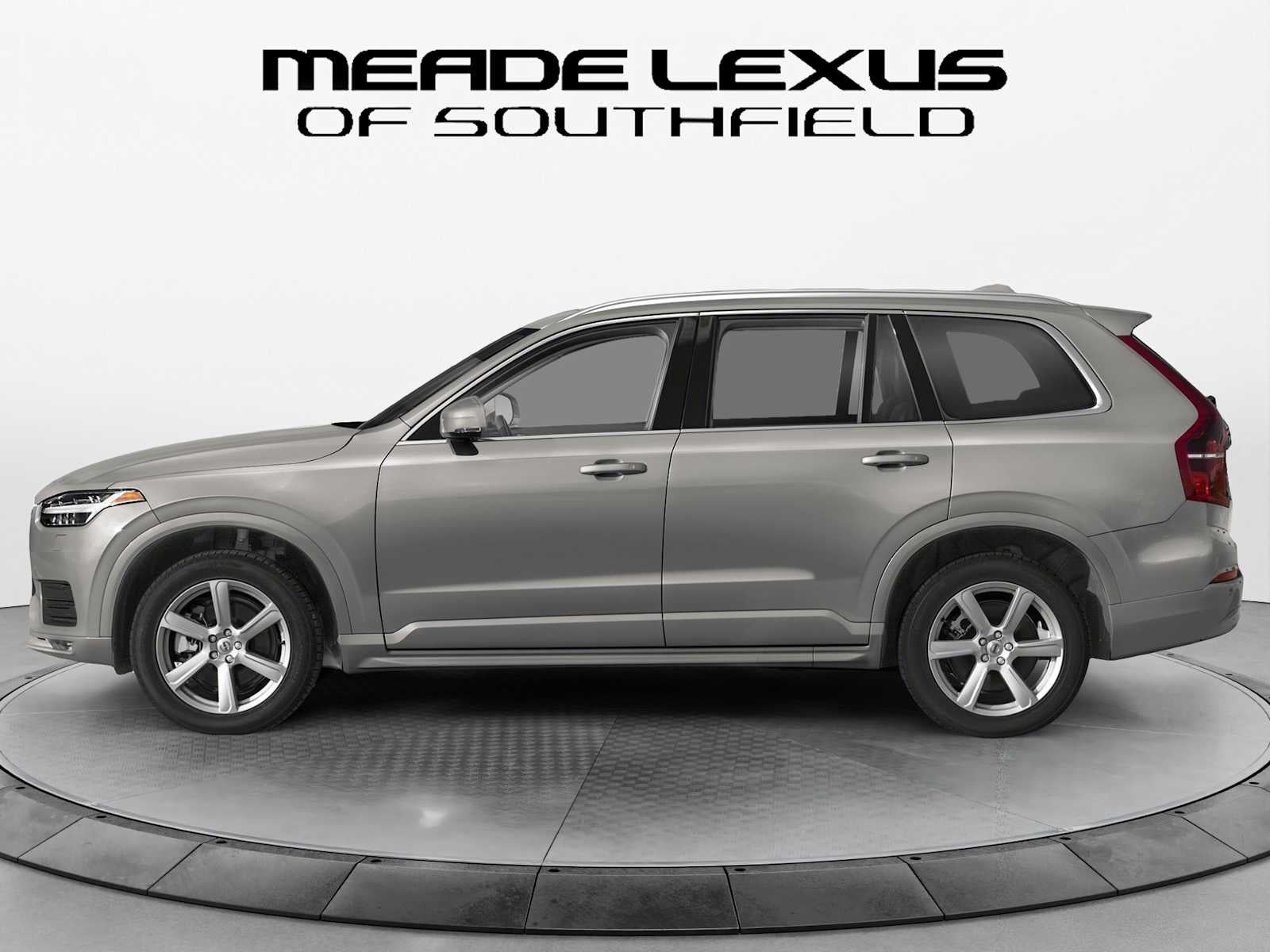 2024 Volvo XC90 Plus Bright Theme