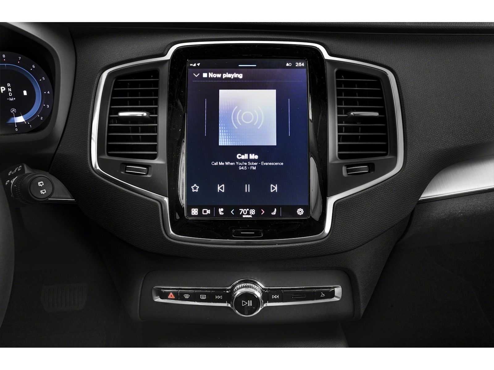 2024 Volvo XC90 Plus Bright Theme