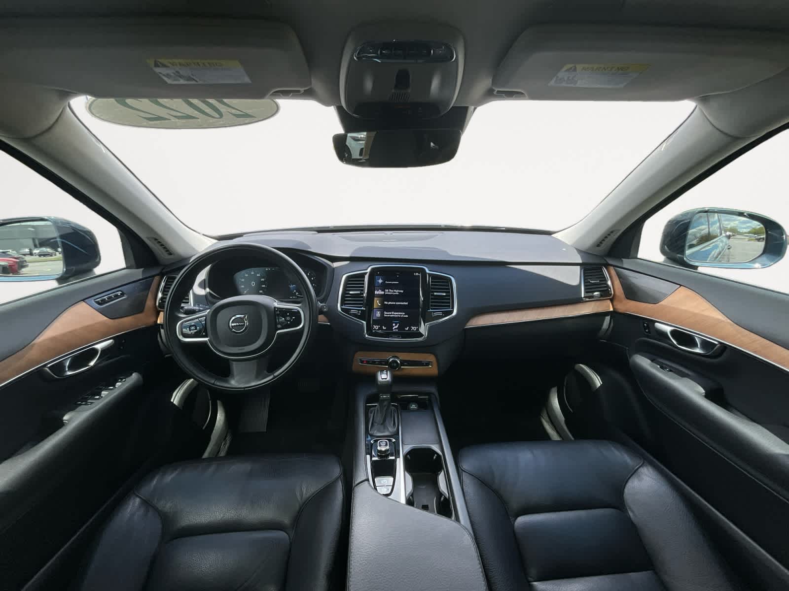 2022 Volvo XC90 Momentum