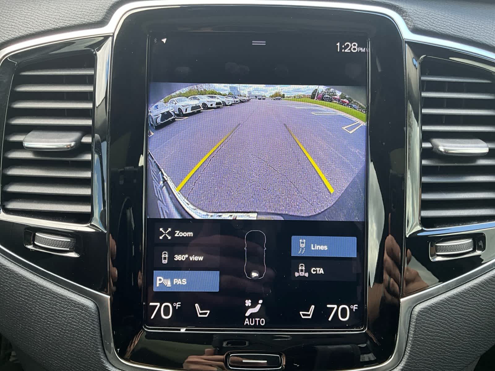 2022 Volvo XC90 Momentum