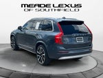 2022 Volvo XC90 Momentum