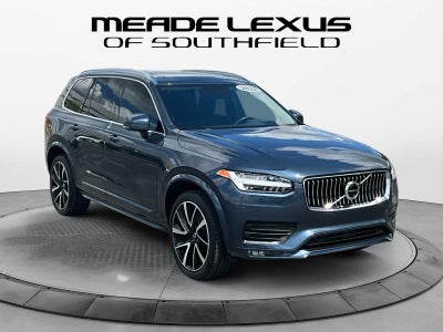 2022 Volvo XC90 Momentum