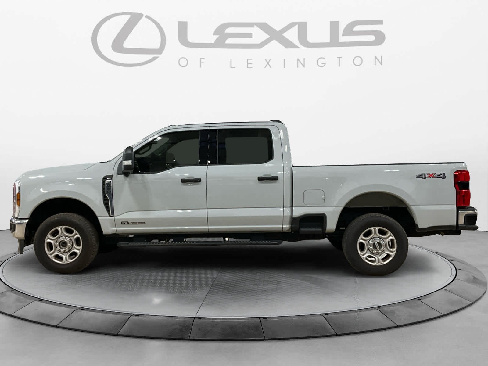 2025 Ford Super Duty F-250 Pickup XLT