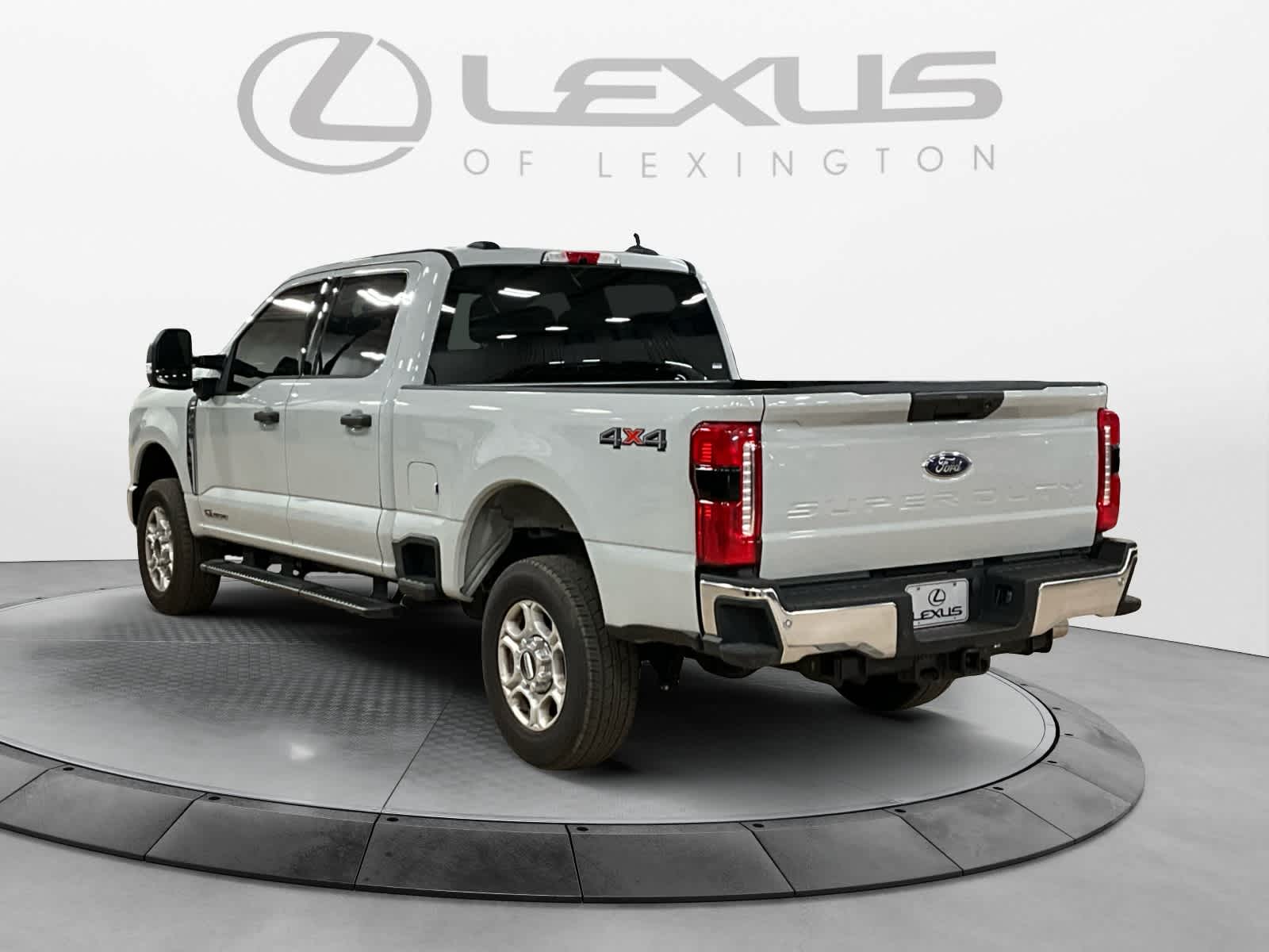 2025 Ford Super Duty F-250 Pickup XLT