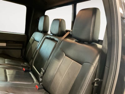 2014 Ford Super Duty F-350 DRW Pickup Lariat
