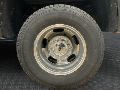 2014 Ford Super Duty F-350 DRW Pickup Lariat