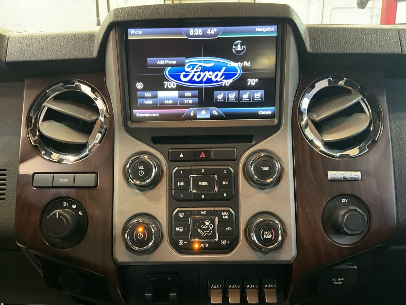 2014 Ford Super Duty F-350 DRW Pickup Lariat