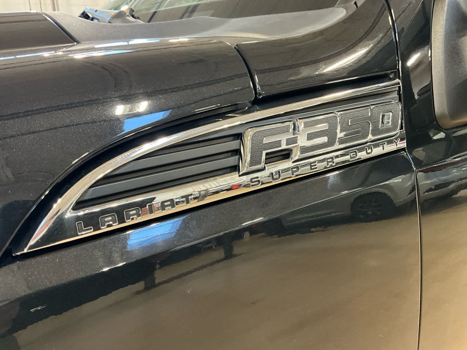 2014 Ford Super Duty F-350 DRW Pickup Lariat