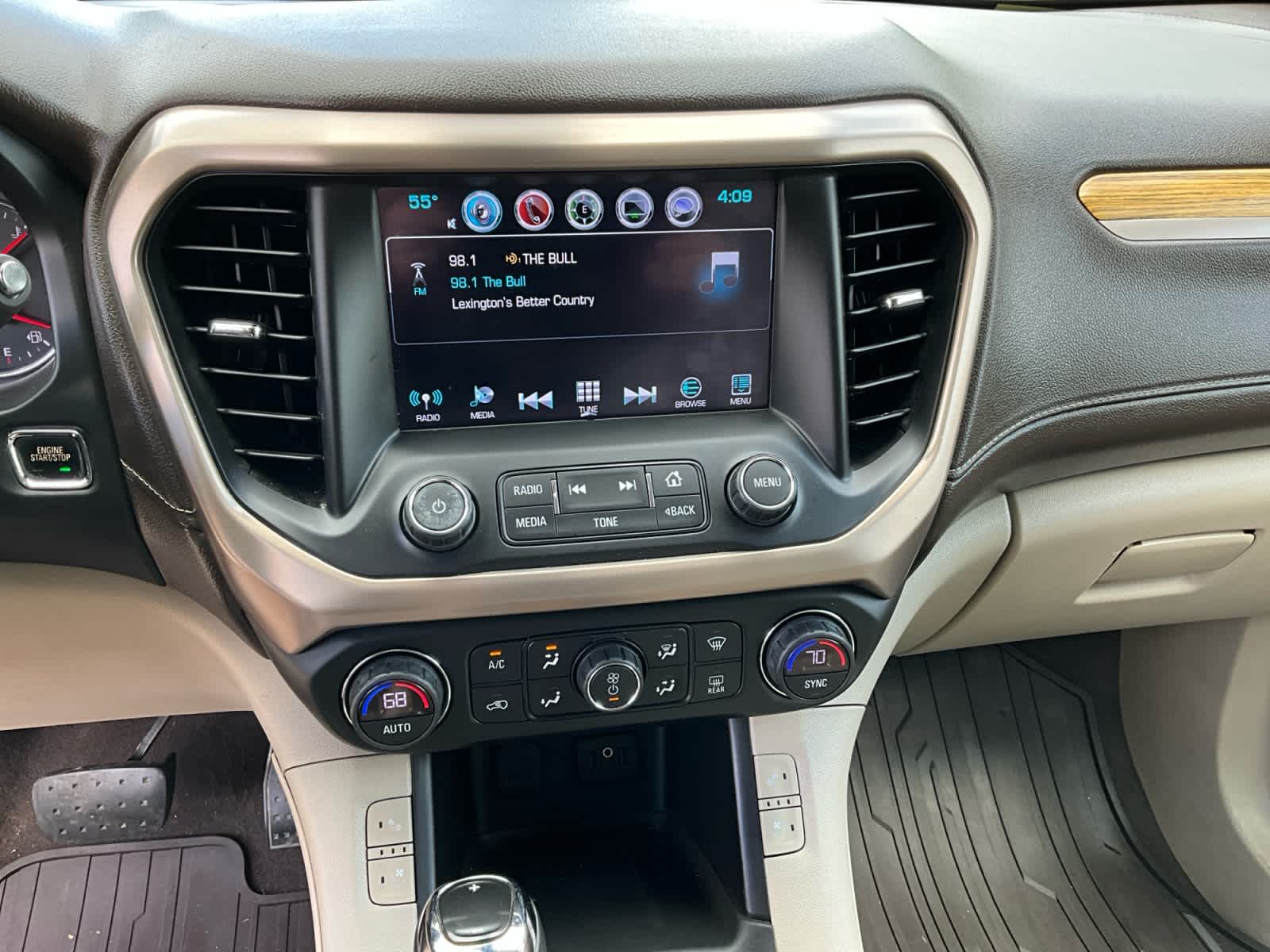 2018 GMC Acadia Denali