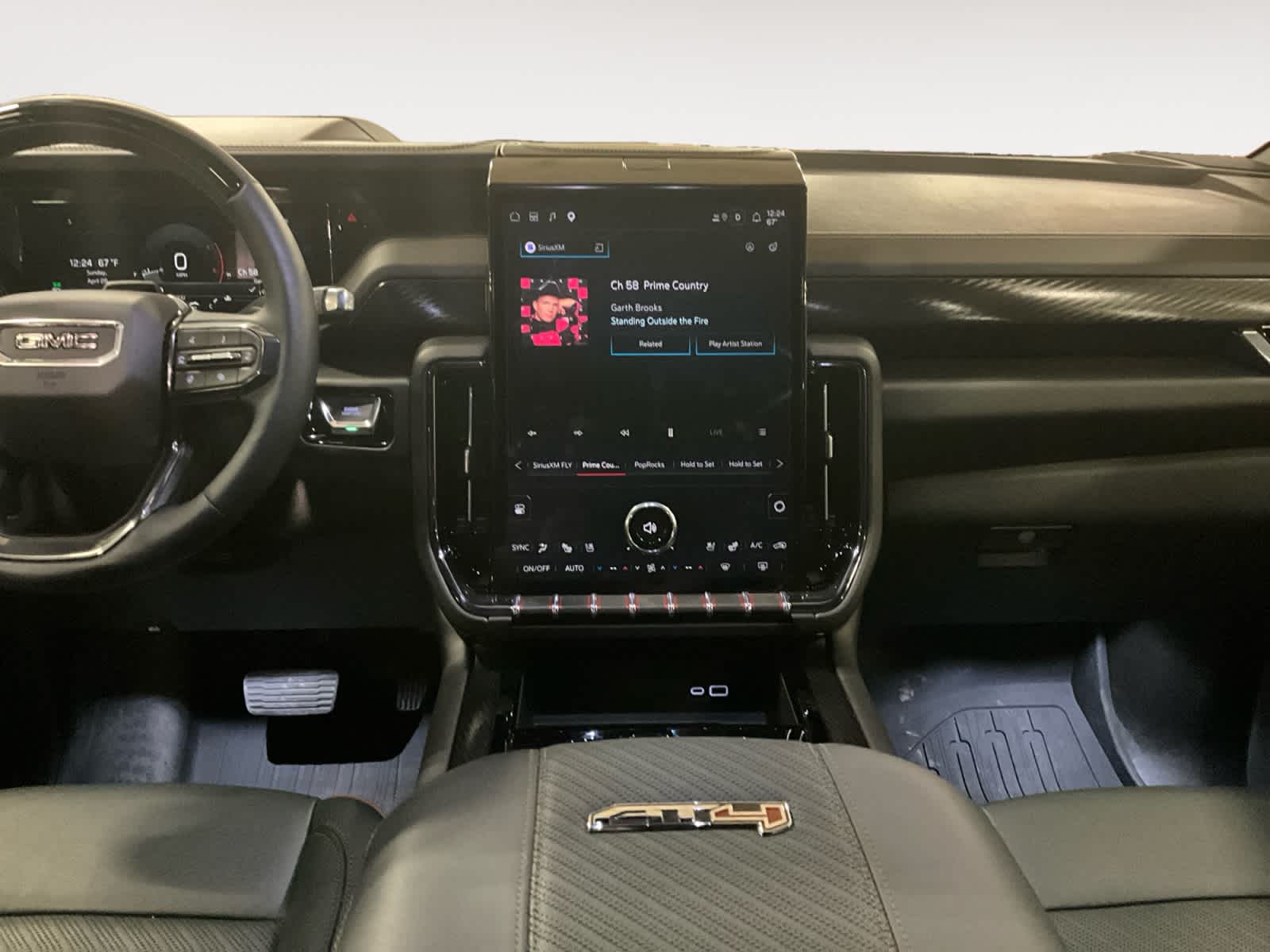 2025 GMC Yukon AT4