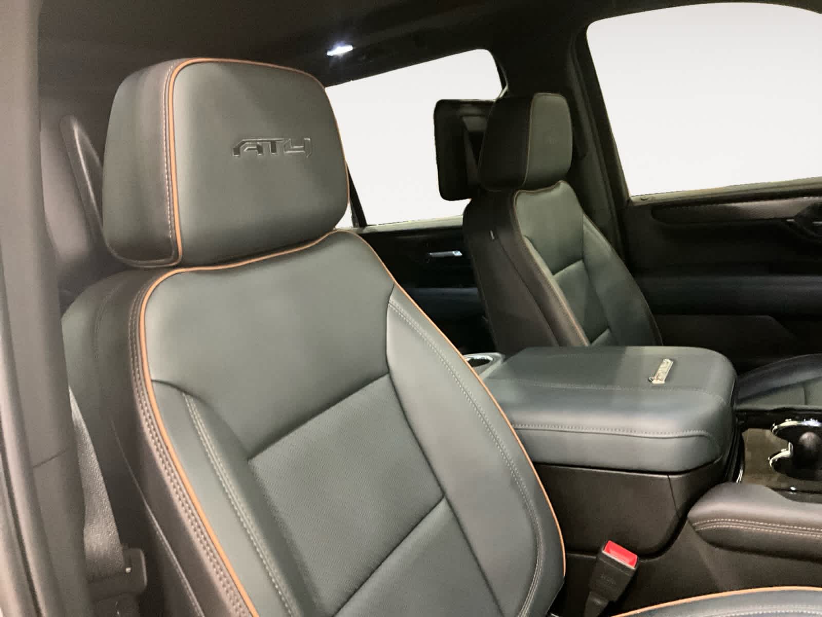 2025 GMC Yukon AT4