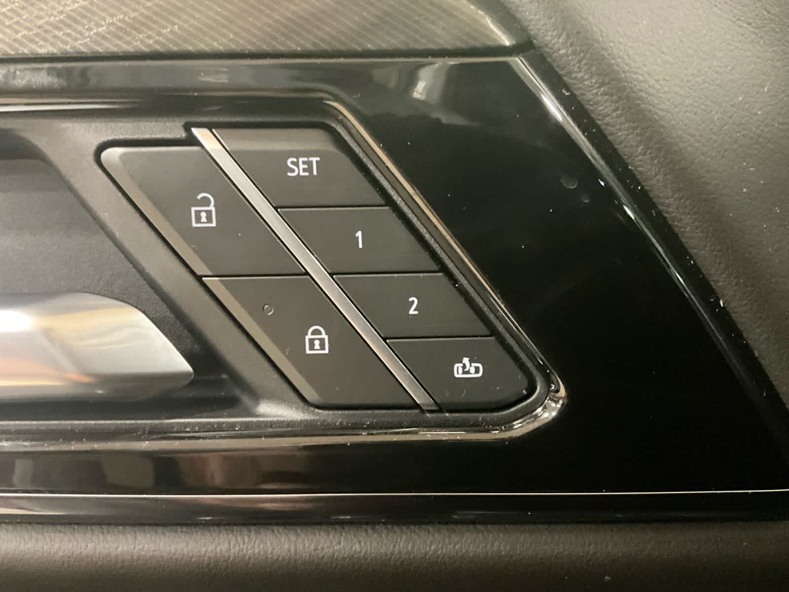 2025 GMC Yukon AT4