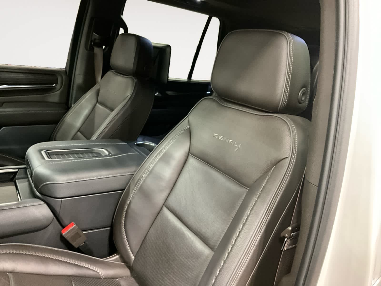 2023 GMC Yukon Denali Denali