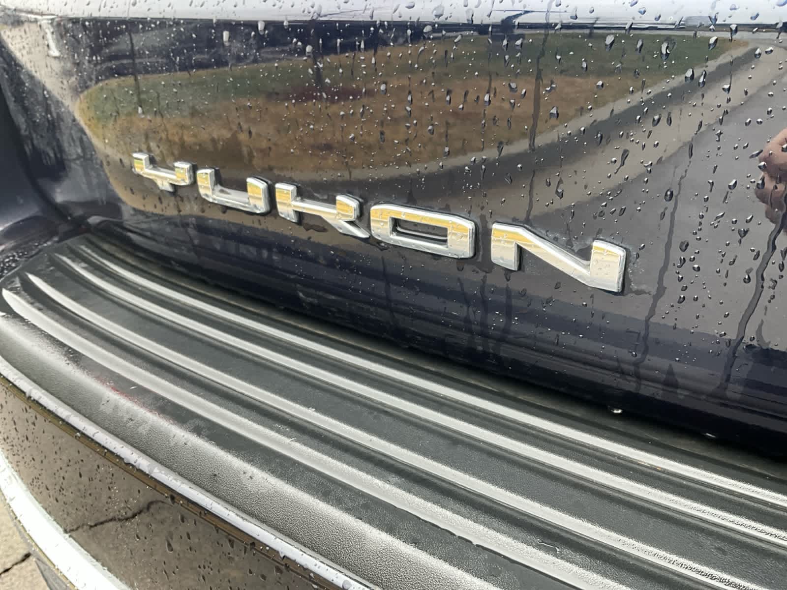 2024 GMC Yukon XL SLT