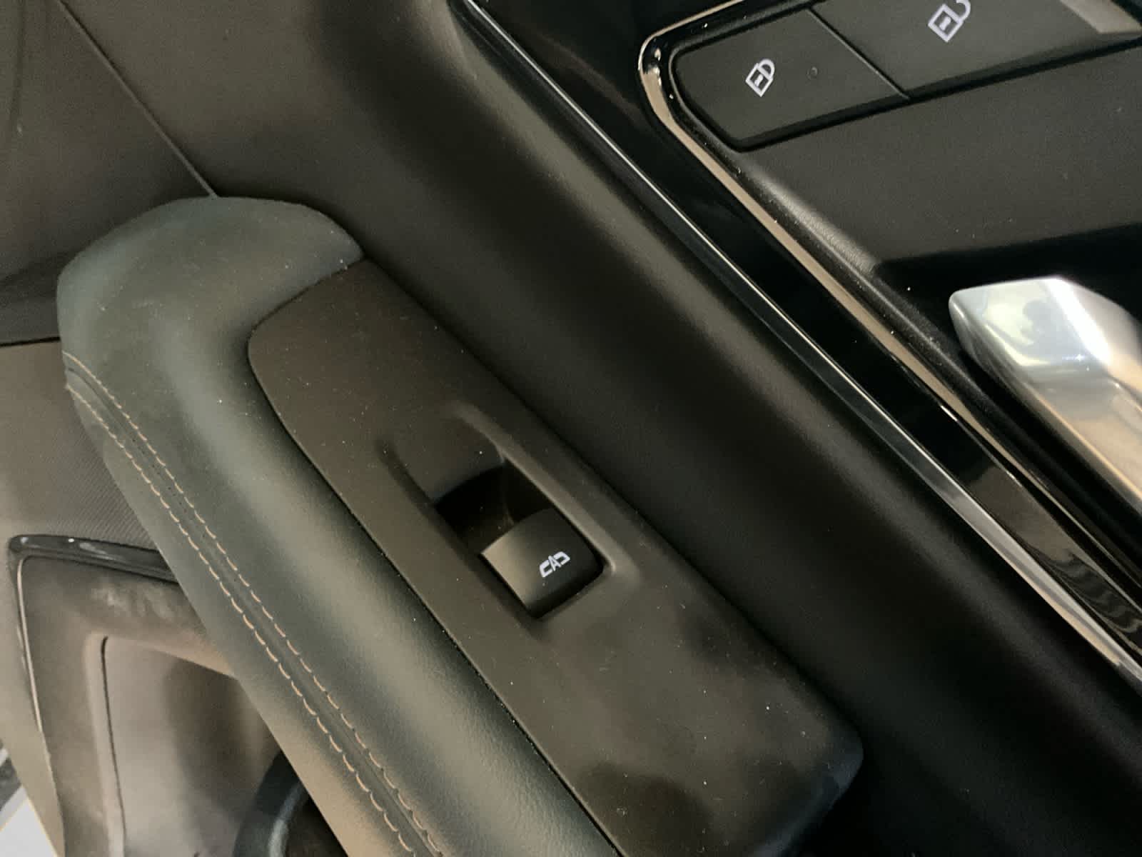 2025 GMC Yukon XL AT4