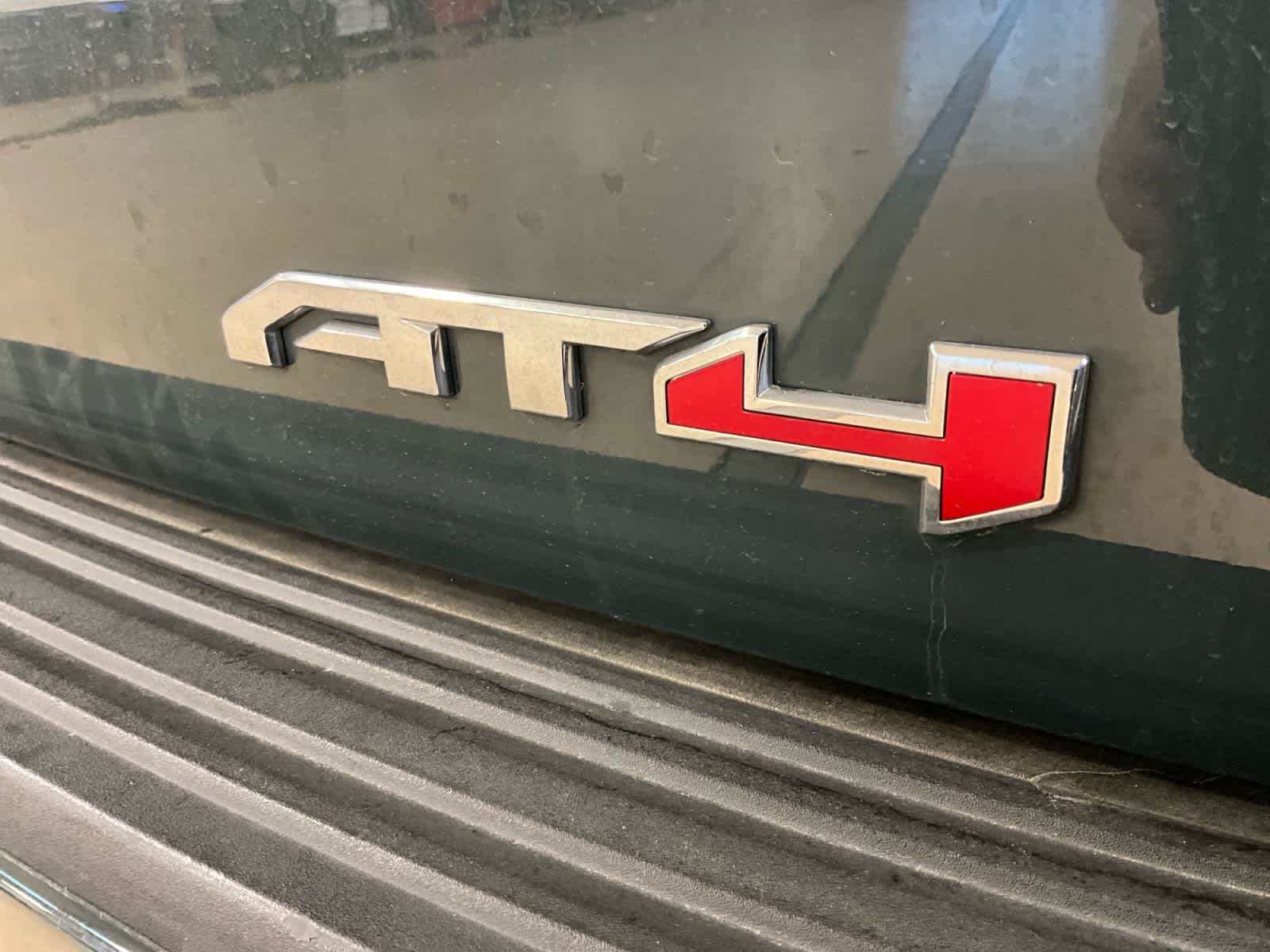 2025 GMC Yukon XL AT4
