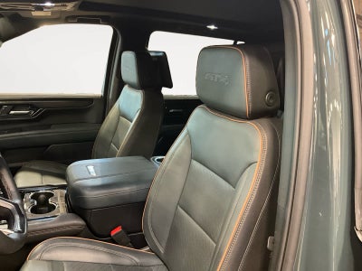 2025 GMC Yukon XL AT4