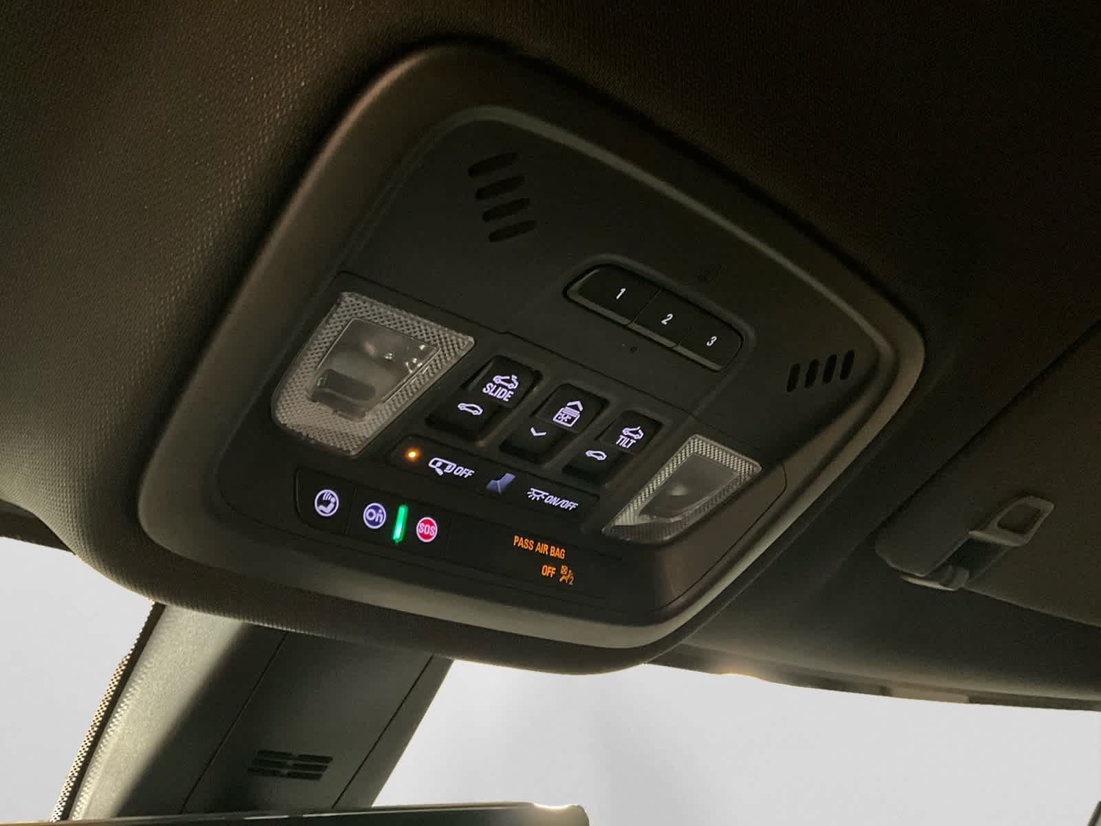 2022 Chevrolet Traverse Premier