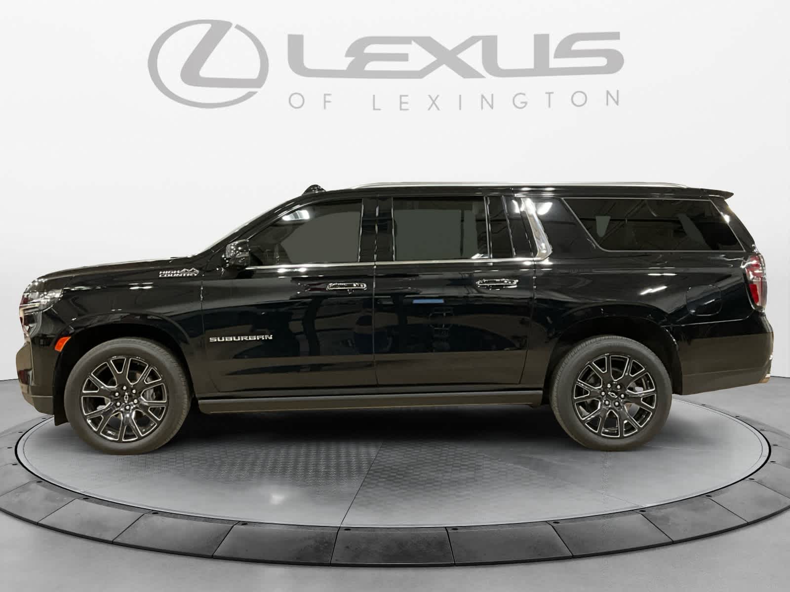 2023 Chevrolet Suburban High Country