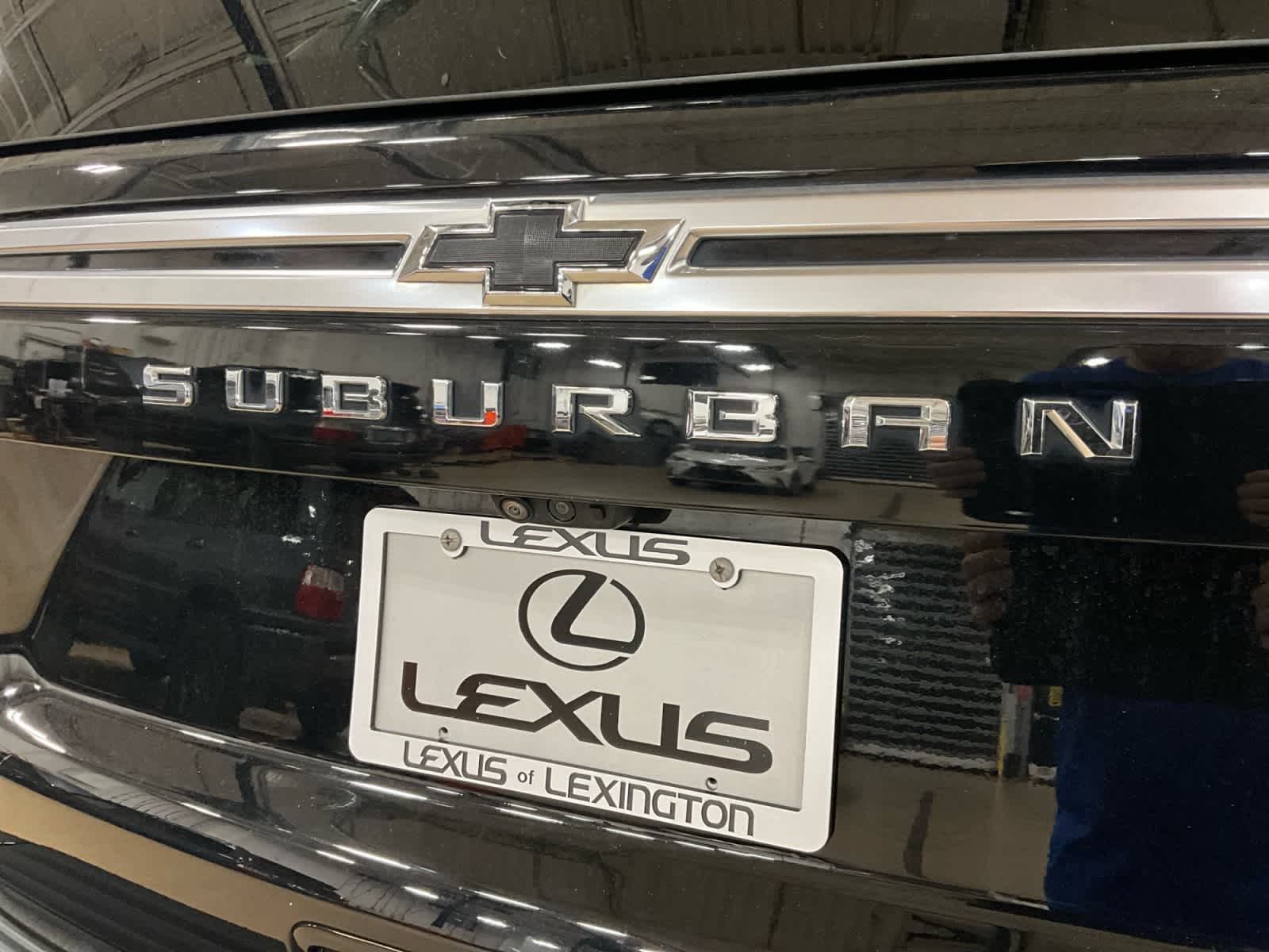 2023 Chevrolet Suburban High Country