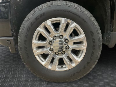 2023 GMC Sierra 2500HD Denali