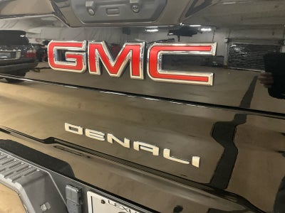 2023 GMC Sierra 2500HD Denali