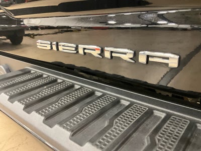 2023 GMC Sierra 2500HD Denali