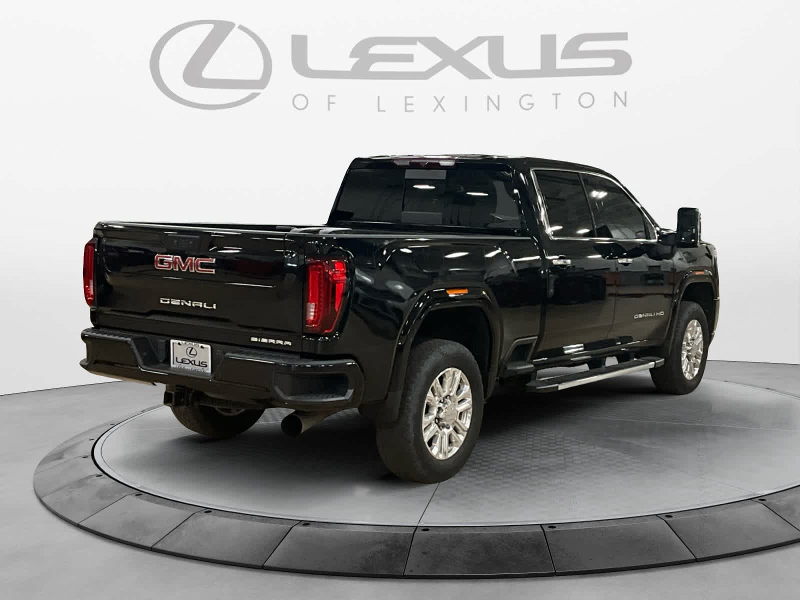 2023 GMC Sierra 2500HD Denali