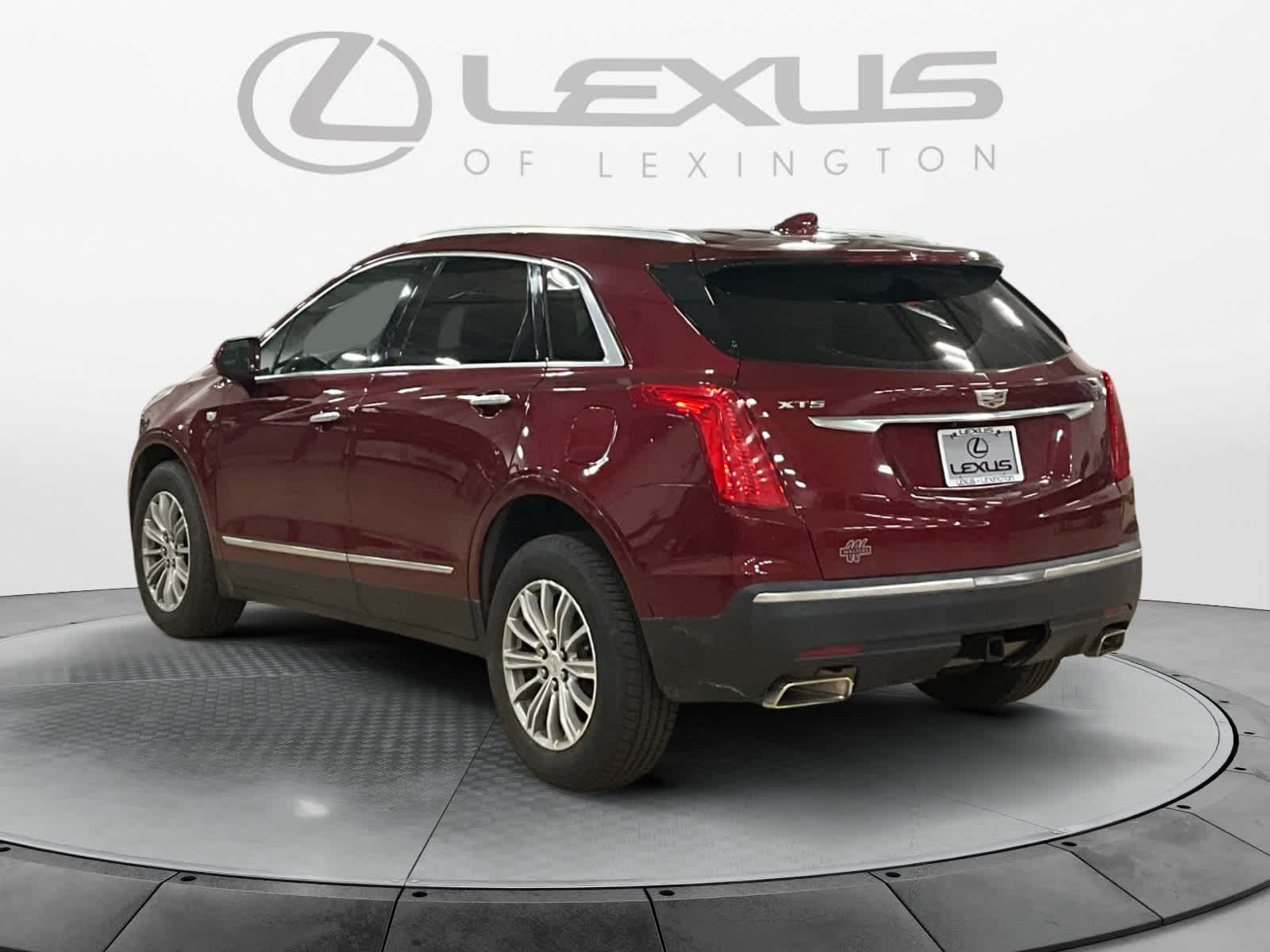 2017 Cadillac XT5 Luxury FWD