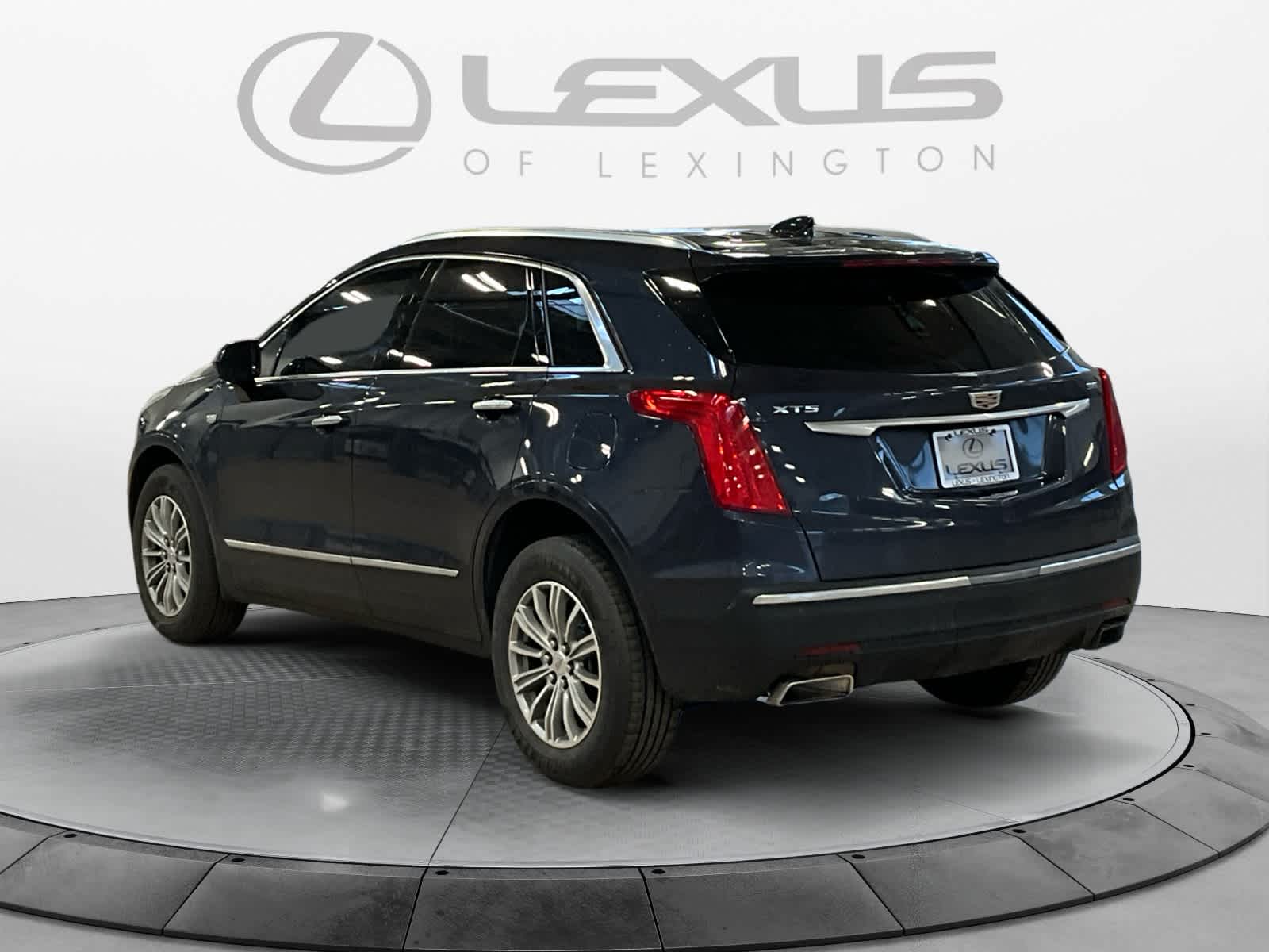2018 Cadillac XT5 Luxury FWD