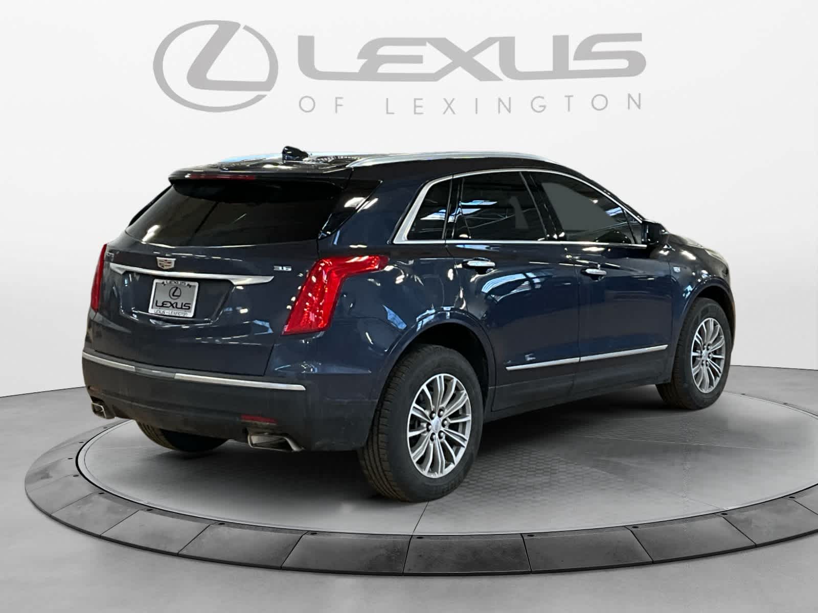 2018 Cadillac XT5 Luxury FWD